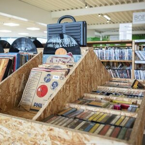 Kringloopwinkel RataPlan Almere Haven image 2