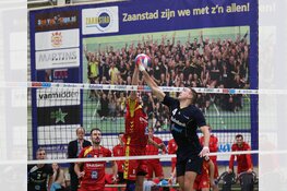 Zaanstad zet opmars tegen Dynamo voort