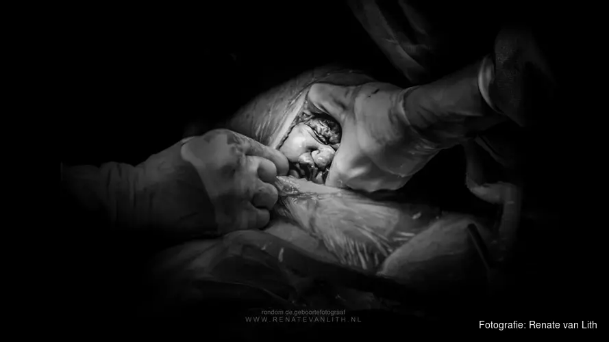 Zaanse wint prestigieuze &#39;Birth Becomes Her&#39; fotoprijs
