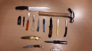 Voornamelijk messen bij fouilleeractie