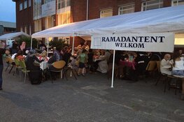 Eet mee voor een betere samenleving! Wilt u ook een iftar met een moslim familie doorbrengen tijdens de Ramadan?