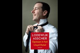 Lodewijk Asscher doet een boekje open