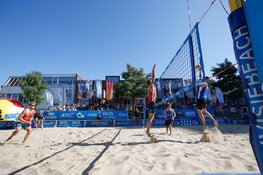 Eredivisie Beachvolleybal op de Rozengracht met internationale topteams