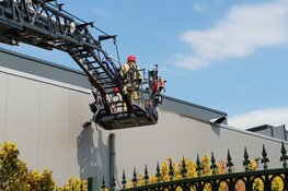 Brand op dakterras woning Zaandam