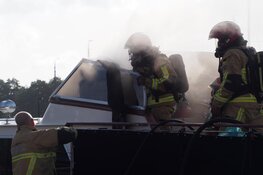 Brand op boot in Zaandam