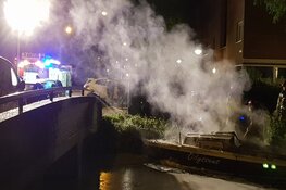 Boot in brand in Zaandijk