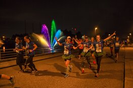 Beleef een onvergetelijke hardloopavond tijdens de Damloop by night