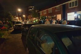 Auto raakt acht andere auto&#39;s