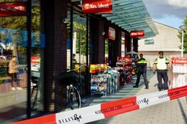 Kruidvat in Zaandam overvallen door twee jongens: medewerker gewond