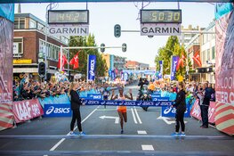 Evaline ChirChir en Solomon Berihu winnen Dam tot Damloop