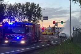 Auto met LPG-tank vliegt in brand