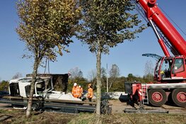 Spuitboorkraan gekanteld in Krommenie