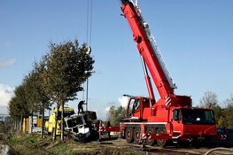 Spuitboorkraan gekanteld in Krommenie