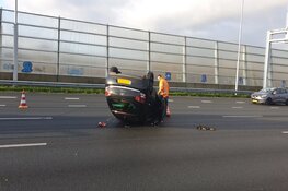 Half uur vertraging op A8 bij Zaandam door ongeluk