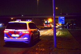 Auto slaat over de kop in Zaandijk