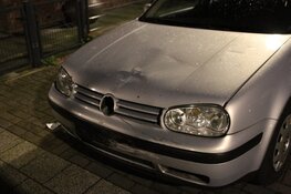 Scooterrijder afgevoerd naar het ziekenhuis na harde aanrijding met auto in Assendelft