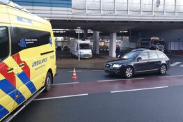 Man wordt aangereden op zebrapad Koog aan de Zaan