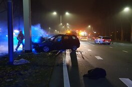 Automobilist ernstig gewond in Zaandam