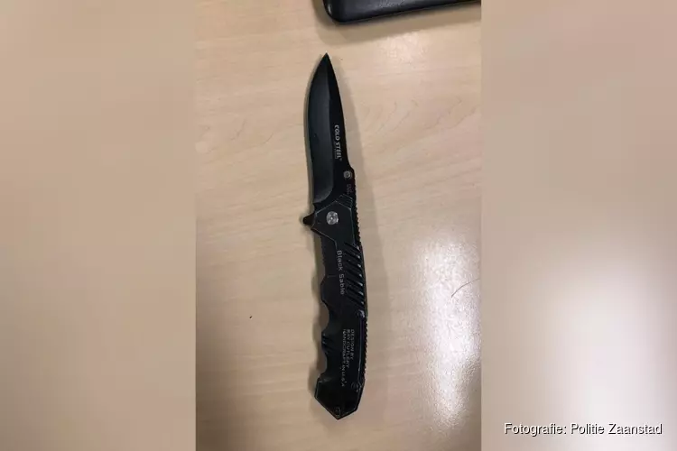 Man betrapt met uitgeklapt mes in boxershort