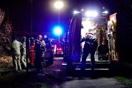 Hulpdiensten zoeken in Assendelft naar mogelijk te water geraakt persoon