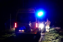 Hulpdiensten zoeken in Assendelft naar mogelijk te water geraakt persoon