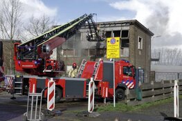 Brand in slooppand Zaandam