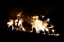 Scootmobiel brandt uit in Assendelft; vermoedelijk aangestoken