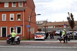 Verdachte schopt politieman in Assendelft