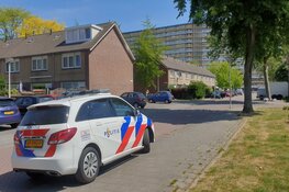 Autodieven slaan toe, bestuurder uit voertuig gesleurd