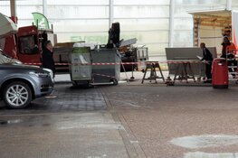 Automobilist (41) onder invloed ramt pui pompwinkel Oostzaan