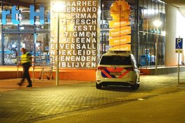 Man in arm gestoken in Koog aan de Zaan