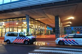 Overval Koog aan de Zaan: Medewerkers rennen achter overvaller aan