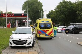 Ongeval met twee auto&#39;s op Koningin Julianaweg