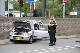 Ongeval met twee auto&#39;s op Koningin Julianaweg