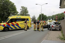 Ongeval met twee auto&#39;s op Koningin Julianaweg
