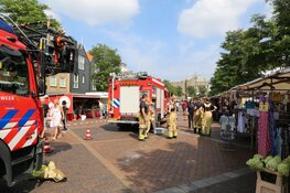 Woningbrandje in Zaandam, drukte bij markt