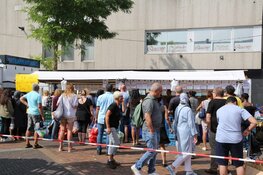 Woningbrandje in Zaandam, drukte bij markt