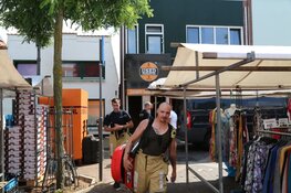 Woningbrandje in Zaandam, drukte bij markt