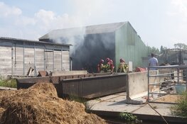 Brand in hooiwagen Oostzaan