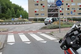 Fietser ernstig gewond na aanrijding Zaandam