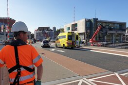 Gevaarlijke situatie op Wilhelminabrug Zaandam: alweer fietsster gewond