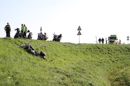 Motorrijder gewond na valpartij van dijk in Assendelft