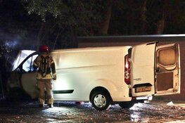 Bestelbus in brand in Zaandam