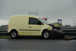 Auto&#39;s botsen op A7 bij Wormerveer, twee ambulances ter plaatse