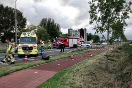 Auto te water in Wormerveer, bestuurder gewond
