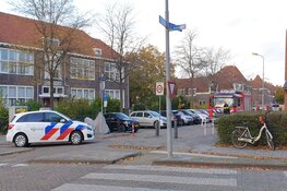 Auto in brand gestoken op klaarlichte dag in Zaandam