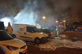 Zes auto&#39;s in brand voor flat in Zaandam