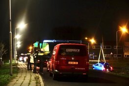 Auto te water in Westknollendam