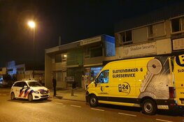 Zaanse politie beëindigd feest, burgemeester sluit pand