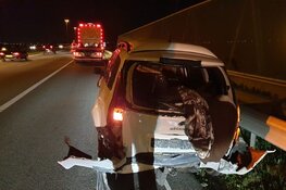 Inhaalactie leidt tot botsing op A7 bij Wijdewormer, twee auto&#39;s total loss